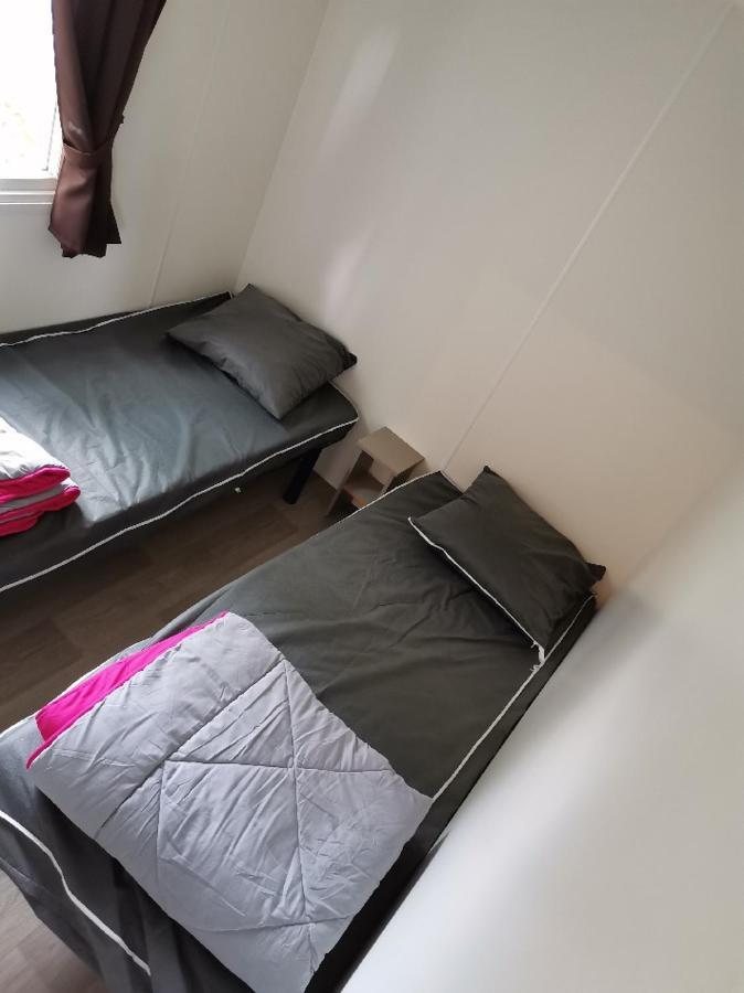 Camping Valras Climatise Hotel เซริญญ็อง ภายนอก รูปภาพ